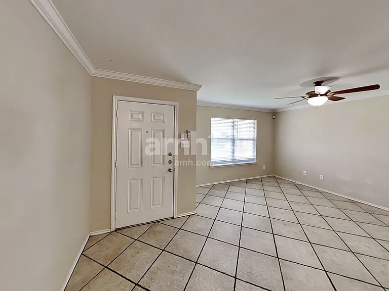 10711 N Shaenridge — Photo 6
