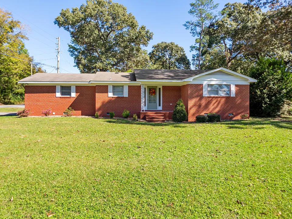 2039 Banks School Rd
