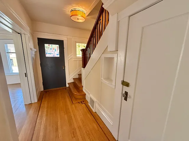458 21st Ave — Photo 32