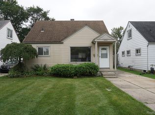 14894 Chesterfield Ave, Warren, MI 48089