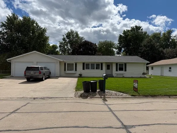 511 E Kildare Dr, Oneill, NE 68763