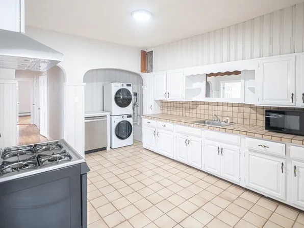 2-21 Ford St #2, Boston, MA 02128