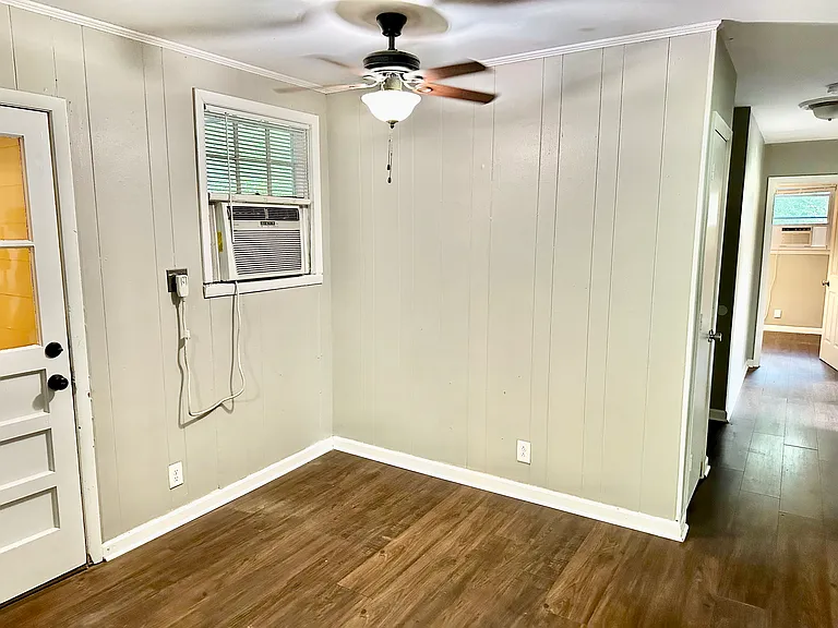 1905 Fern Dr — Photo 5