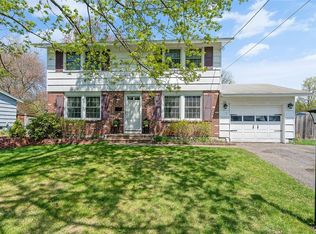 12 Quail Path, Liverpool, NY 13090