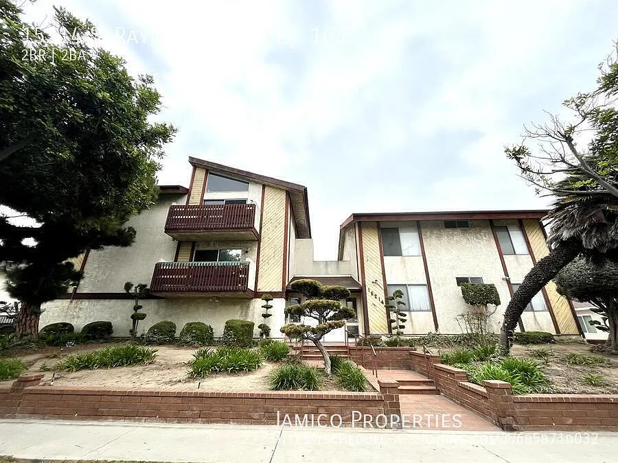 Building Photo - 15214 S Raymond Ave #103