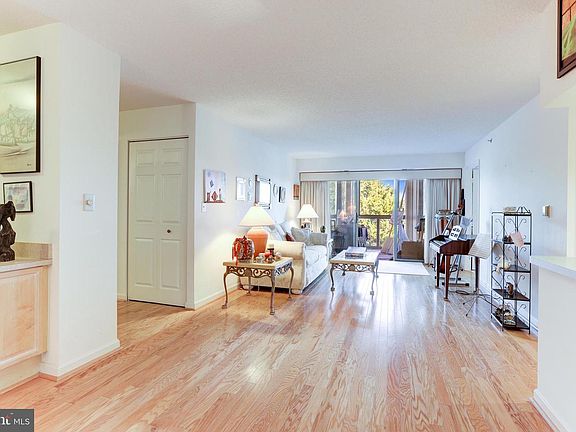 5th image of 19385 Cypress Ridge Ter Unit 208