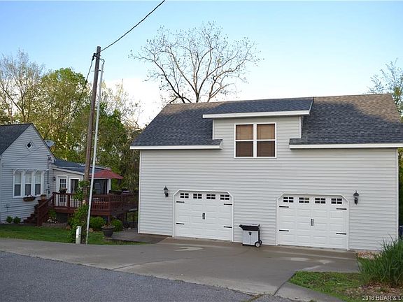 4th image of 254 Bluff St