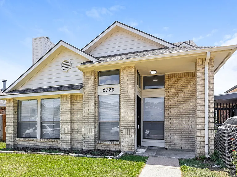2728 Oak Bend Ln — Photo 4