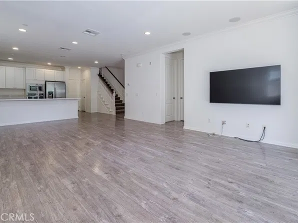 22 Willow Way, Lake Forest, CA 92630