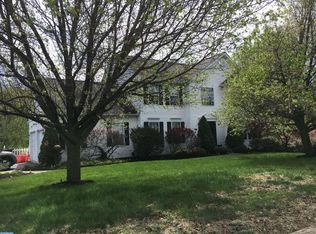 2280 E Buck Rd, Pennsburg, PA 18073