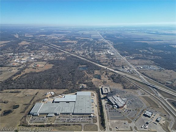 5th image of 600 Paw Paw Rd