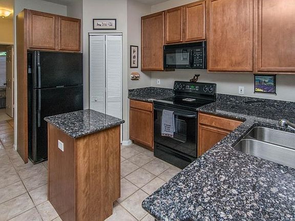 2nd image of 2152 Portofino Pl #29-0293