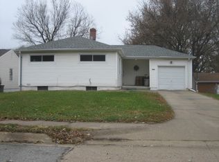 4330 N 54th St, Omaha, NE 68104