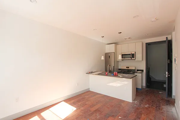 Rented by Brooklyn Rentals NYC | media 14