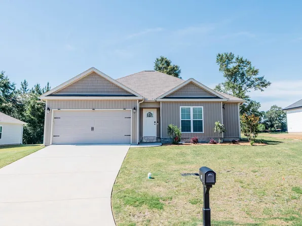 65 Cole Dr, Hawkinsville, GA 31036