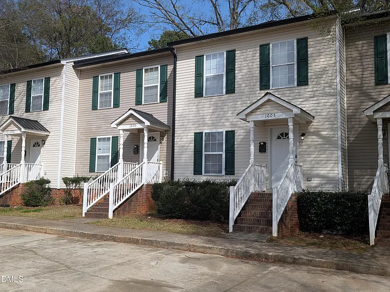 1005 Shades Pl — Photo 18