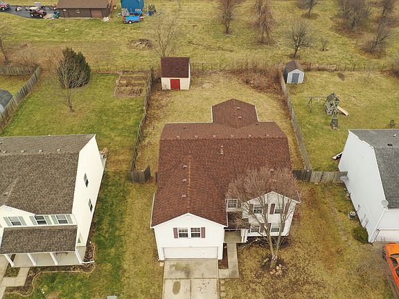 4th image of 9094 Bayview Cir