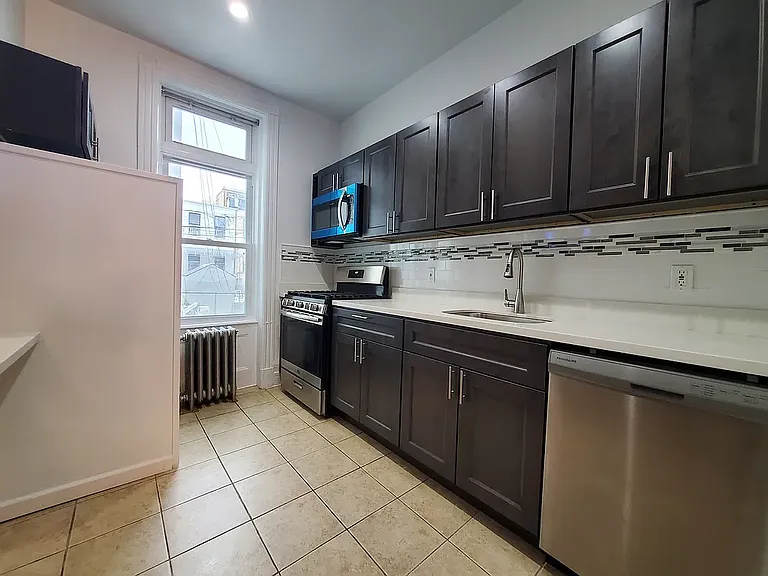441 63rd St #2R — Photo 19
