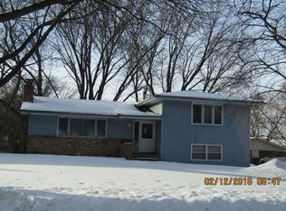 7809 45 1/2 Ave N, New Hope, MN 55428