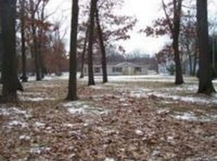 1900 E Bertrand Rd, Niles, MI 49120