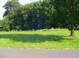 274 Silverwood Dr, Lititz, PA 17543