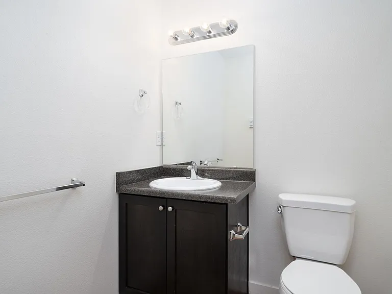 10730 NE Wygant St — Photo 15
