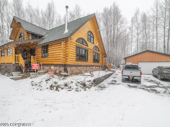 37058 Crane Song St, Sterling, AK 99672