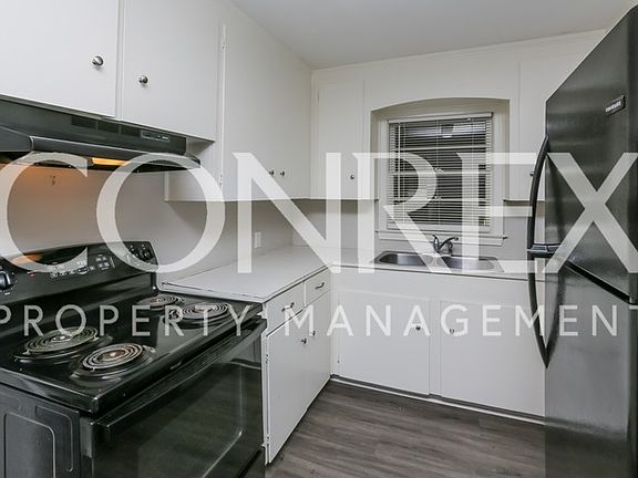 4th image of 120 Oak Park Dr