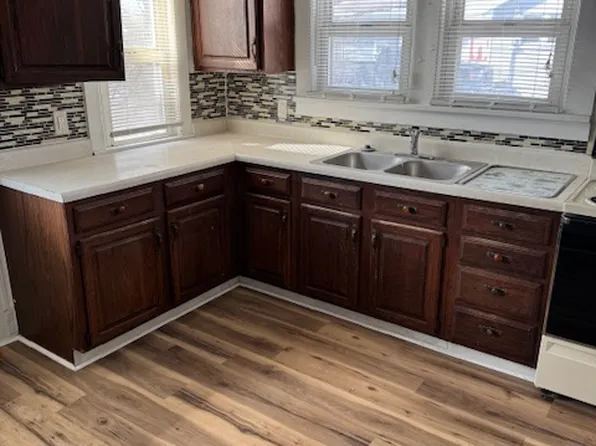 1415 W Jackson St, Muncie, IN 47303