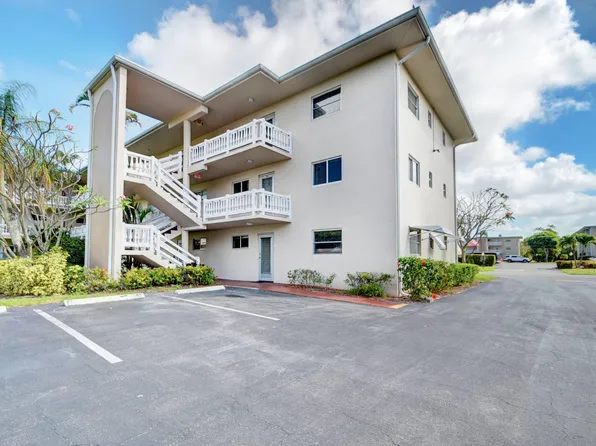 2769 Garden Drive S #212, Lake Worth, FL 33461