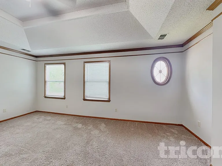 14661 W 142nd Ct — Photo 8
