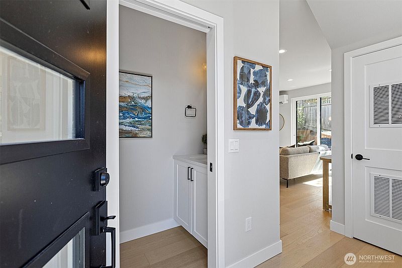 5th image of 4114 NE 60th Street