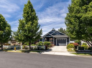 3803 SW 30th Ct, Redmond, OR 97756