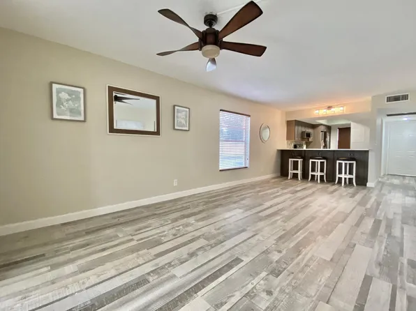 905 Southridge Rd #D104, Delray Beach, FL 33444