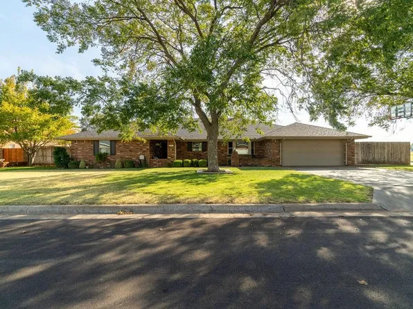 2000 Peach Ave, Weatherford, OK 73096