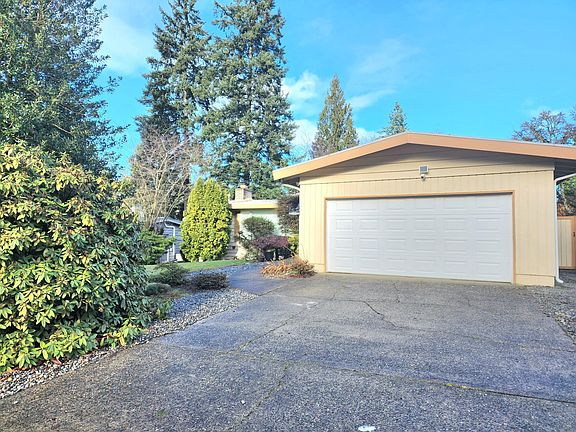 2nd image of 16444 SE 16th St