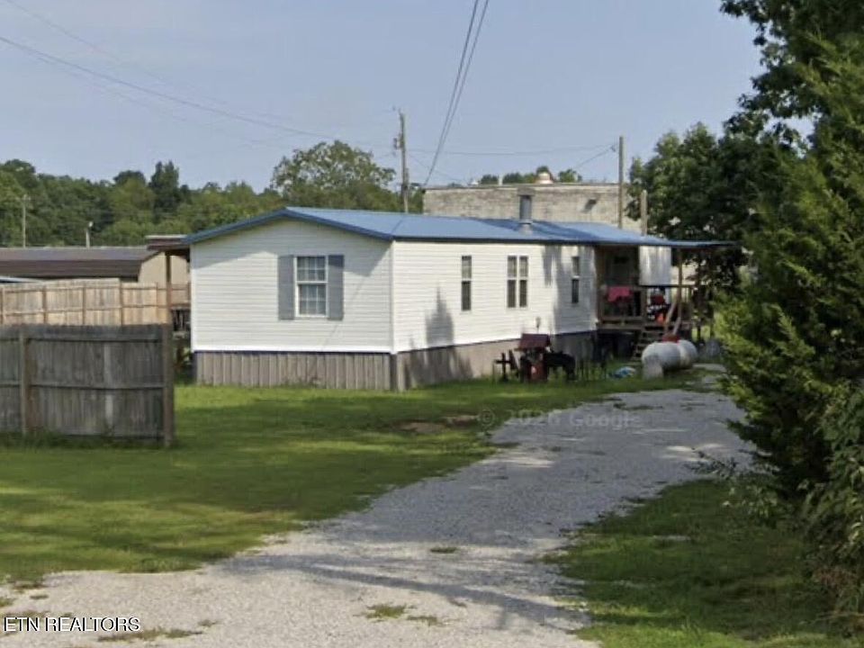 1st image of 119 Roberts Dr