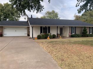 24241 E 1030th Rd, Weatherford, OK 73096