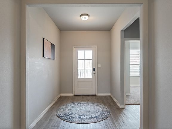 4th image of 7608 61st St