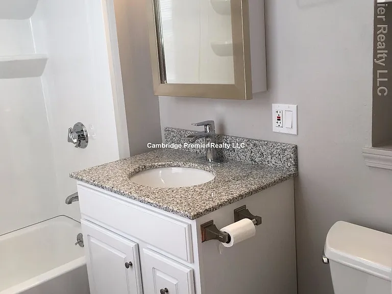 34 Springfield St — Photo 10