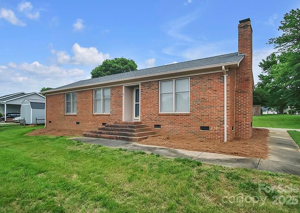 1st image of 1609 McFarland Dr