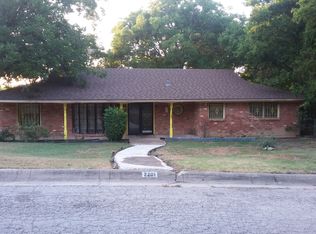 2201 Ridgeview St, Fort Worth, TX 76119