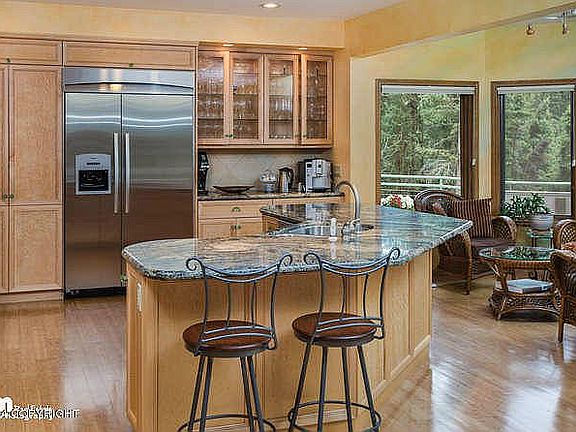 Massive kitchen