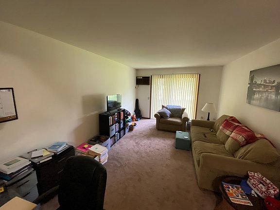 3rd image of 1049 McKenna Blvd APT 5