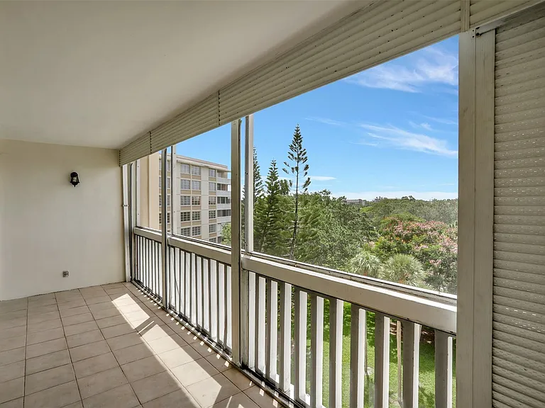 6921 Environ Blvd #6O — Photo 22