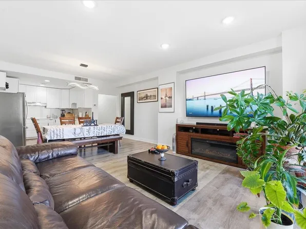 101 Shearwater Ct East image 8 of 46