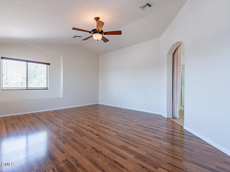 1405 E Baker Dr — Photo 23