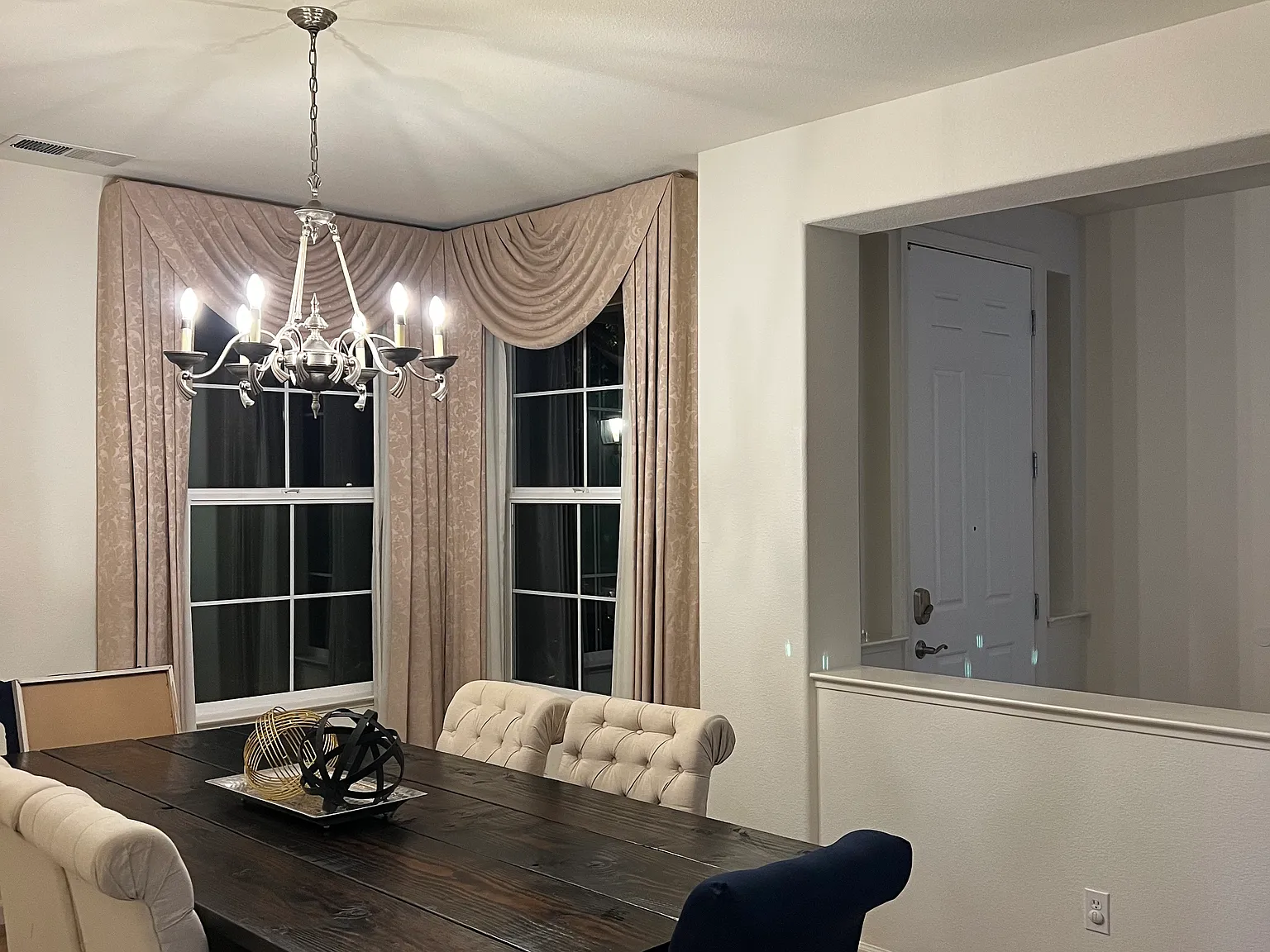 4 bed, 4.5 bath, 3320 sqft, $5,345 — Photo 3