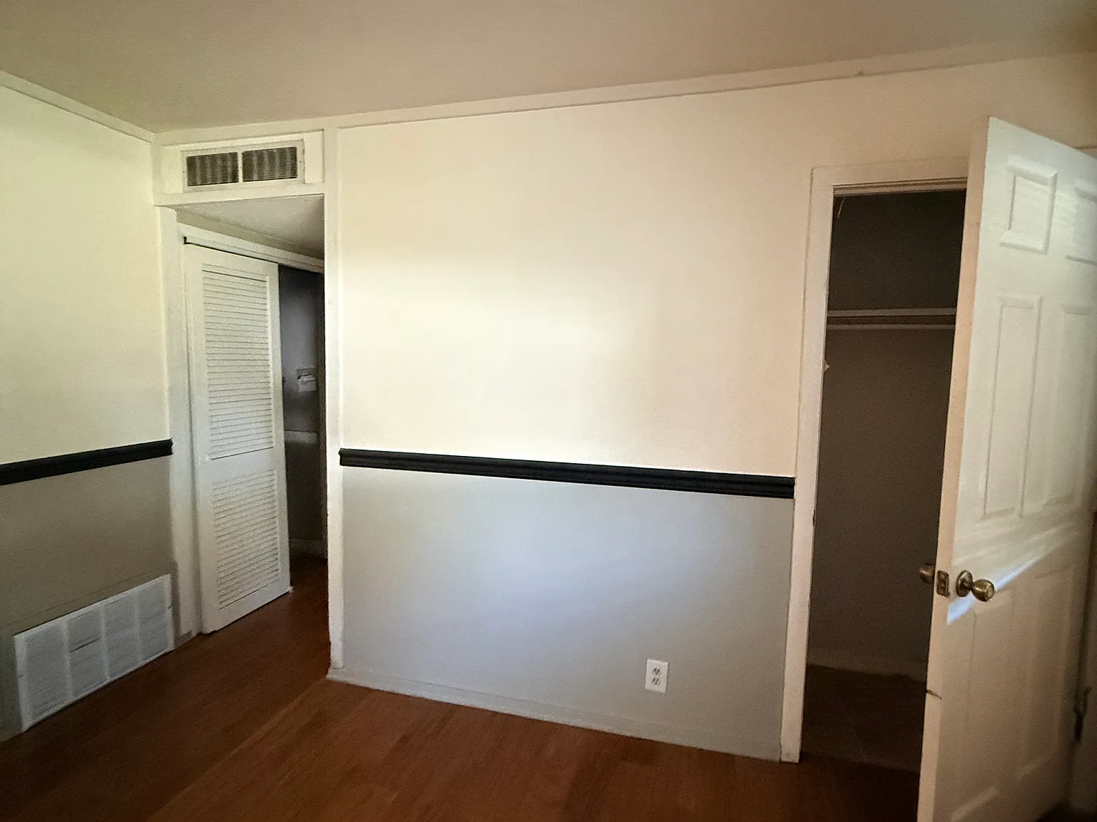 3 bed, 1100 sqft, $1,800 — Photo 3