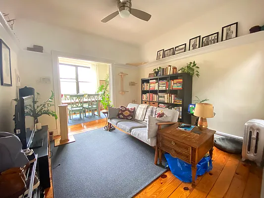 Rented by Compass | media 9